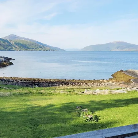 6 Person In Sandhornoy *